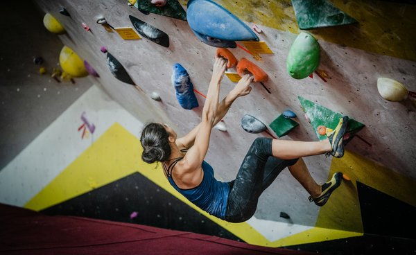 Quali sono i migliori esercizi per rafforzare i muscoli delle mani per l'arrampicata?